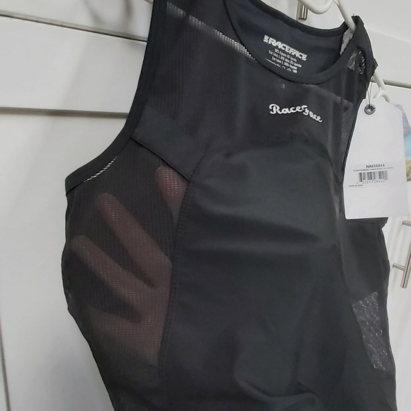 Raceface stealth sleeveless top - Picture 8 of 14